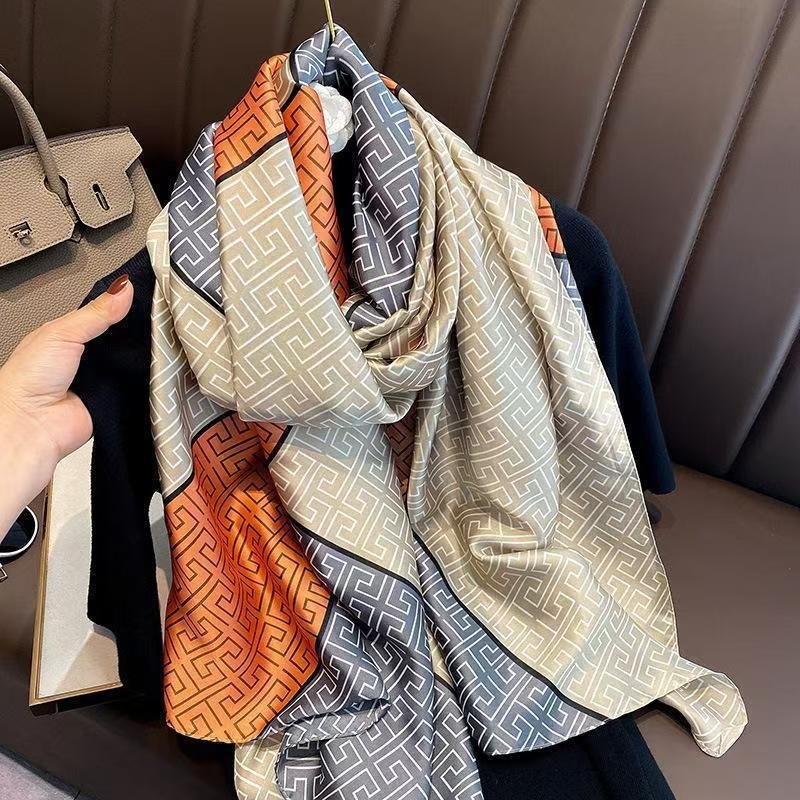 Elegant Scarf - Image 2